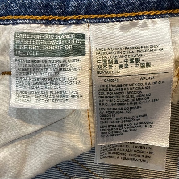 NWOT Aritzia Levi’s 501 Shorts Indigo Avenue Sz.23 - Picture 9 of 13